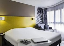 Ibis Styles Nice Centre Port 4