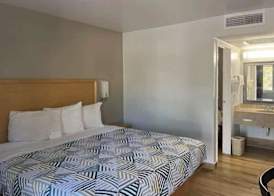 Motel 6 Riviera Beach FL 4