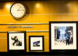 Hampton Inn & Suites Boston Crosstown Center 2