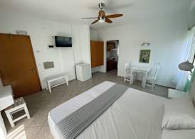 Adult Only - Hotel Suzanna 2