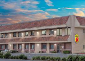 Super 8 By Wyndham Hayward Downtown 3