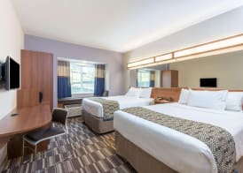 Microtel Inn & Suites by Wyndham Cadiz 5