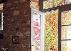 Bratsera Boutique Hotel 4