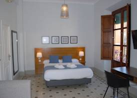 La Perla Granada Suites 4