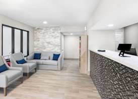 Econo Lodge Inn & Suites Ocean Springs - Biloxi 3