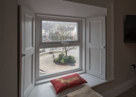 Charming 2 Bed Apartment Donegal Town Centre 5
