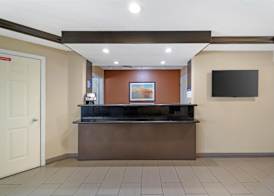 Best Western Plus Twin View Inn & Suites 4