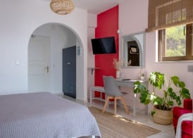 Pefkides Aegina Boutique Apartments 3