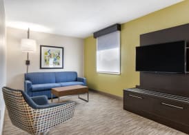 Holiday Inn Express JONESTOWN - FT. INDIANTOWN GAP by IHG 3