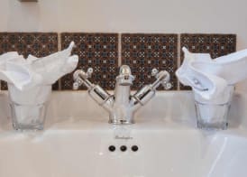 The Black Lion Pub & Boutique Guesthouse 4