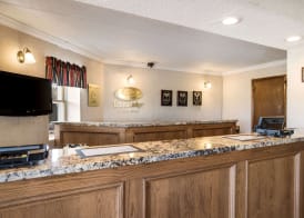 Econo Lodge Darien Lakes 2