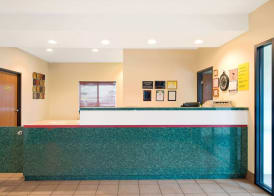 Super 8 by Wyndham Bonne Terre 3