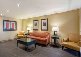 Suburban Studios Brentwood - Nashville 5
