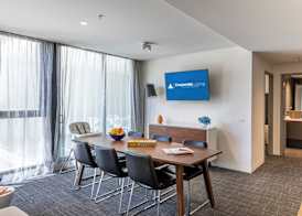 MainStay Suites Abbotsford 4