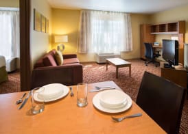 Sonesta Simply Suites Phoenix Scottsdale 4