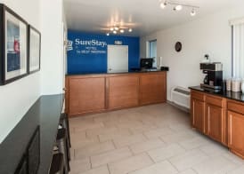 SureStay Hotel by Best Western Findlay 3