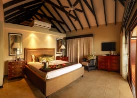 Warwick Le Lagon Resort & Spa, Vanuatu 5