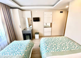 Grand Lara Hotel 3
