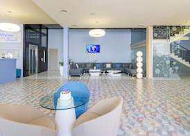 West City Hotel 4
