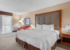Best Western Plus Oak Harbor Hotel & Conference Center 5