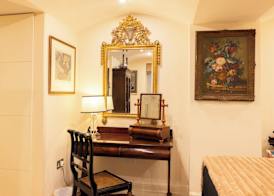 Large 4-Bed 8-Guests w Patio 1841 House Paddington 5