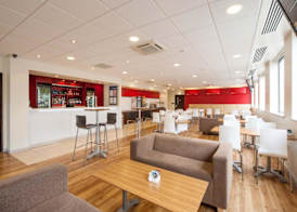 Travelodge Woking Central 3