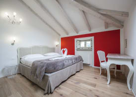 Villa Italia Luxury Suites and Apartments 5