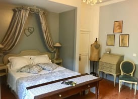 B&B Maison d'Hôtes - Château de Jouques 3