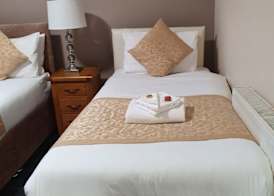 The Waverley Guest House 5