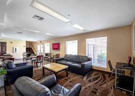 Red Roof Inn San Marcos 4