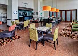 Hampton Inn & Suites Clarksville 5