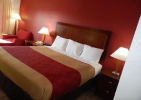 Econo Lodge Athens I-75 4