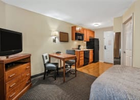 Candlewood Suites GALVESTON by IHG 3