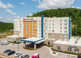 Hampton Inn & Suites by Hilton Nashville North Skyline 3