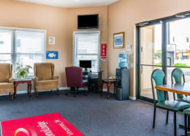 Econo Lodge Vincennes 4