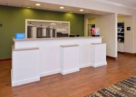Hampton Inn & Suites Wilmington 5