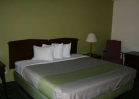 Travelodge by Wyndham Roanoke 3
