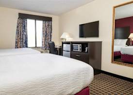 Baymont Inn & Suites by Wyndham Mukwonago 3