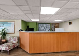 Super 8 by Wyndham Myrtle Beach/Market Common Area 4