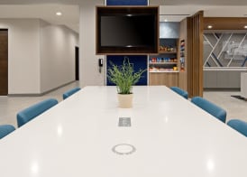 Holiday Inn Express & Suites VALENCIA - SANTA CLARITA by IHG 2