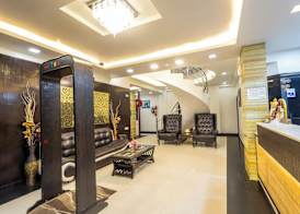 Hotel Red Castle - Near Ganga Ram & BLK Hospital - Karol Bagh 2