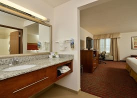 Holiday Inn Express BOSTON-MILFORD by IHG 2