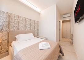 Avenue Suites 4
