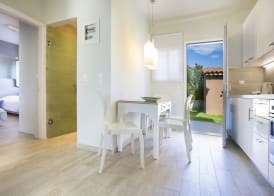 Olive Grove Studios & Apartments 2