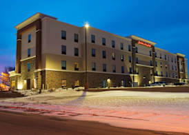 Hampton Inn & Suites Bismarck Northwest 2