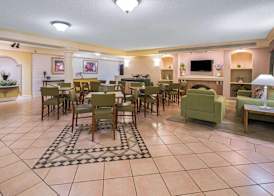 Days Inn by Wyndham San Diego Vista 3