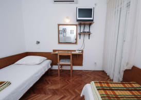 Apartments & Rooms Peranic 4