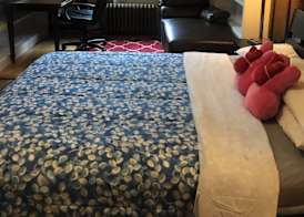 West Broadway guesthouse 4