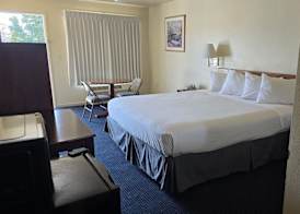 Terrace Inn and Suites 3
