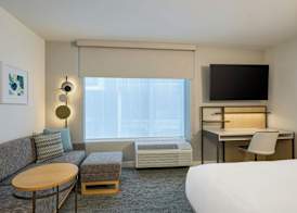 TownePlace Suites by Marriott Montreal Airport 2